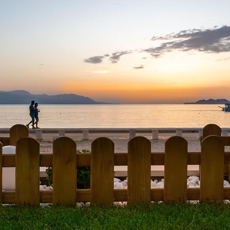 Ferienwohnung Loutraki Sea Sunset Exterior foto